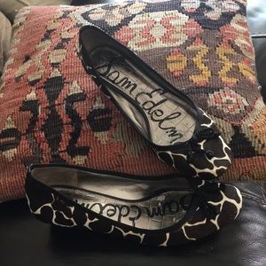 Sam Edelman Sz 8 1.5” Heel  Animal Print Flat